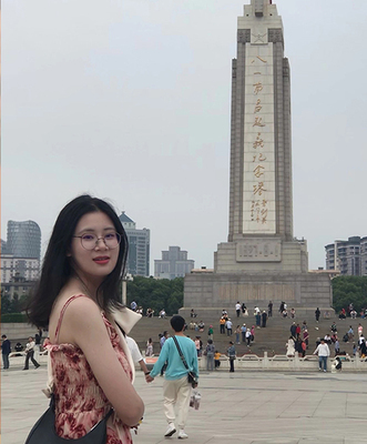 Yong-Qian Zheng / 郑咏茜
1040954855@qq.com