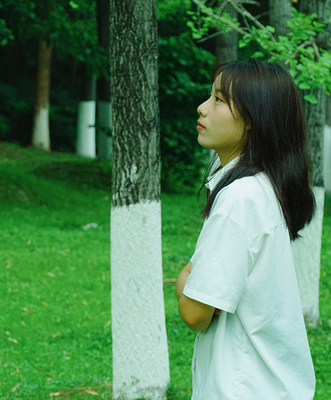 Hong-Yi Yu / 余虹易
1648712635@qq.com